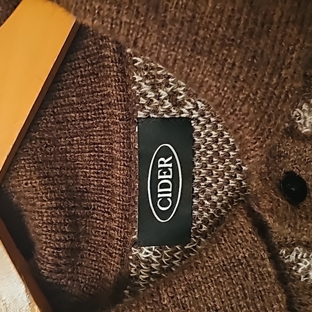 Cider Argyle Sweater - Picture 3 of 4